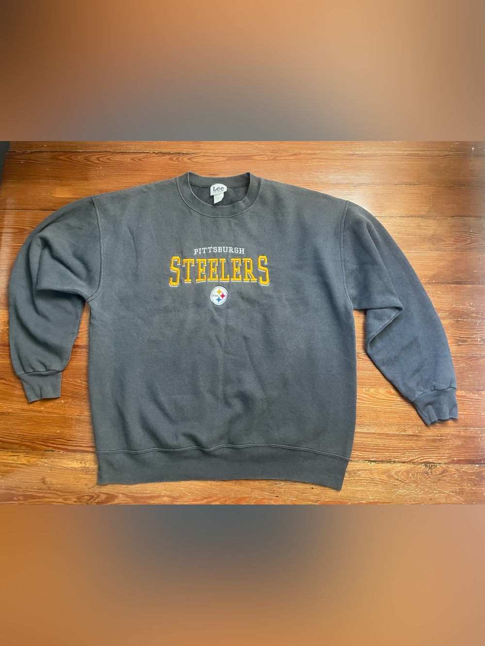 Lee Navy Pittsburgh Steelers Crewneck Sweatshirt with Gold Lettering - Picture 2 of 2